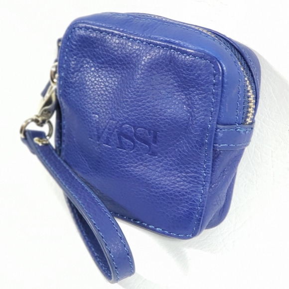 Massi Blue Leather Coin Purse Wristlet - Picture 1 of 6
